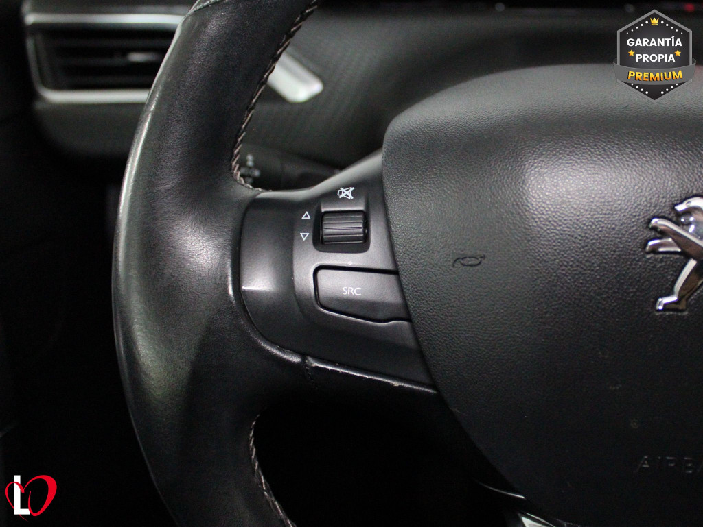 PEUGEOT 2008 BlueHDI S&S ALLURE 100 de segunda mano