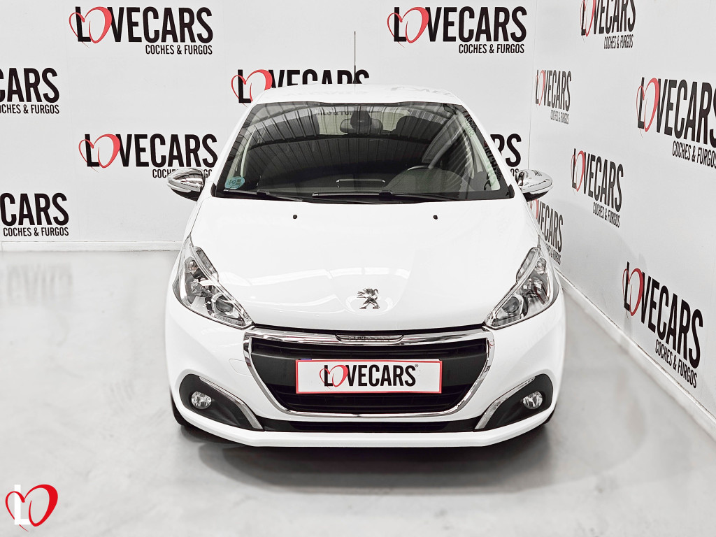 PEUGEOT 208 1.2 SIGNATURE PURETECH 82 de segunda mano