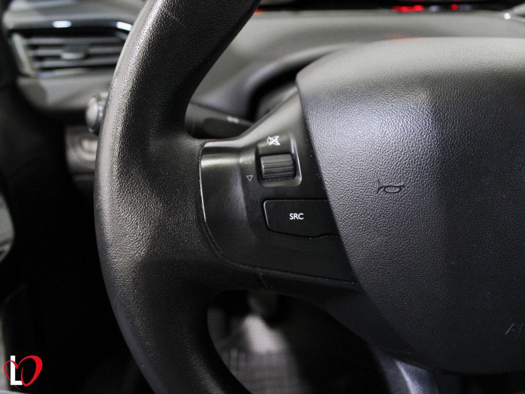 PEUGEOT 208 1.4 HDI ACCESS 3P de segunda mano