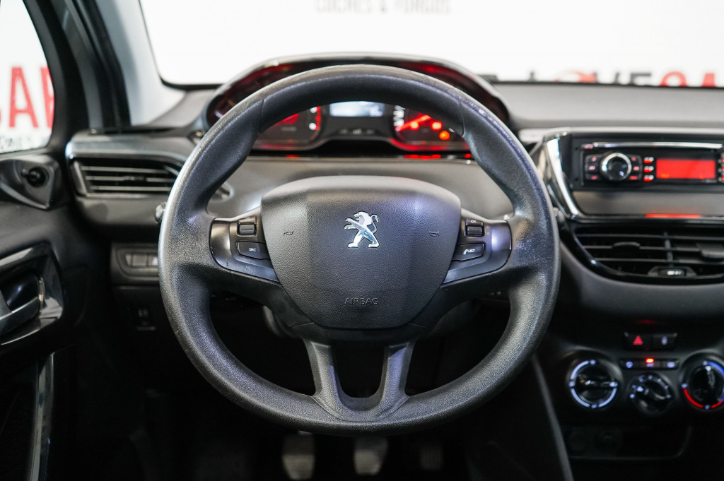 PEUGEOT 208 1.4 HDI BUSINESS LINE 75 de segunda mano