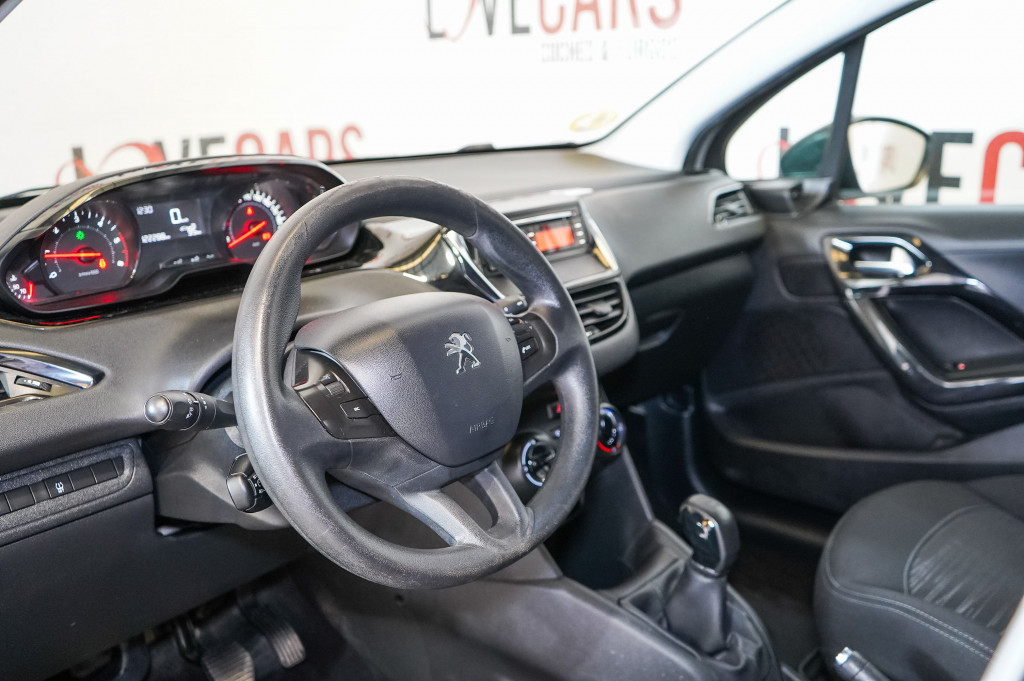 PEUGEOT 208 1.4 HDI BUSINESS LINE 75 de segunda mano