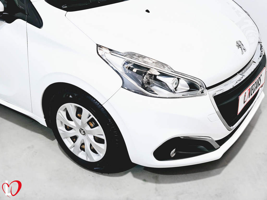 PEUGEOT 208 1.6 BlueHDI ACTIVE 75 de segunda mano