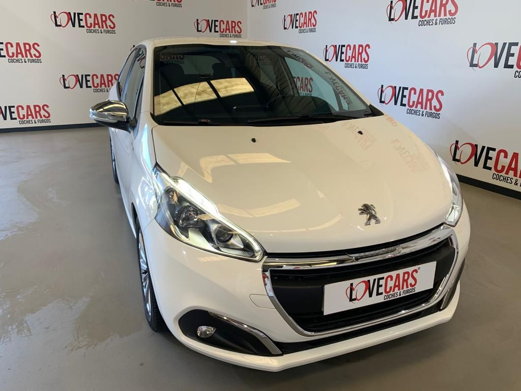 PEUGEOT 208 1.6 BlueHDI STYLE 100 de segunda mano