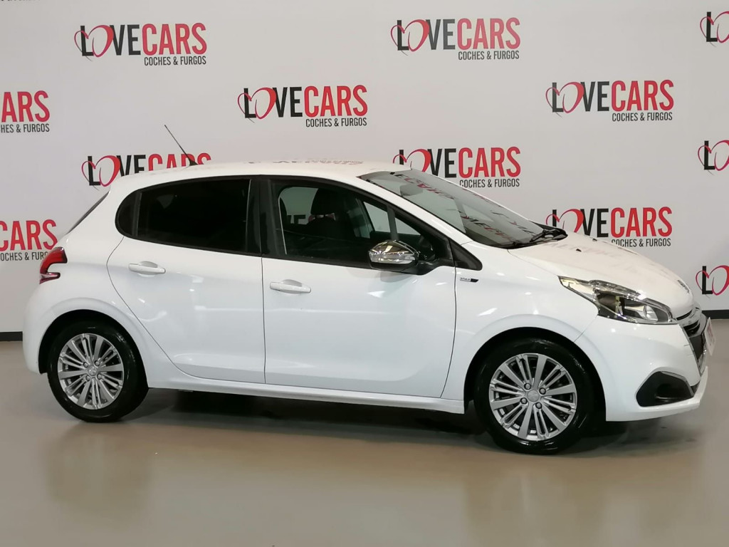 PEUGEOT 208 1.6 BlueHDI STYLE 75 de segunda mano