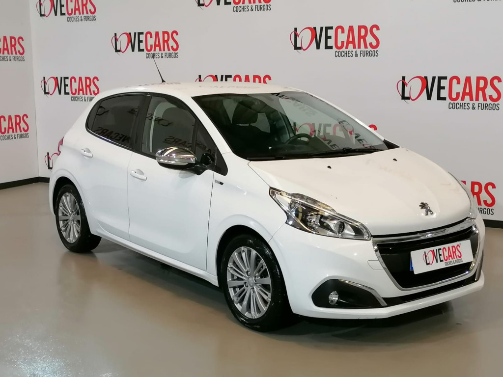 PEUGEOT 208 1.6 BlueHDI STYLE 75 de segunda mano