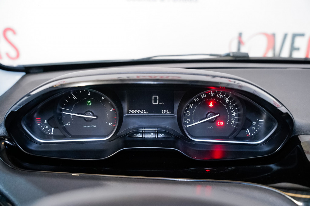 PEUGEOT 208 1.6 HDI ACTIVE 100 de segunda mano
