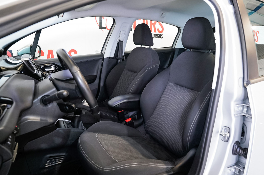 PEUGEOT 208 1.6 HDI ACTIVE 100 de segunda mano
