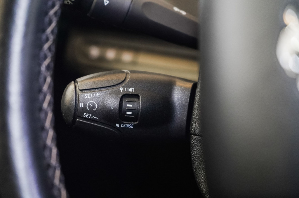 PEUGEOT 208 1.6 HDI ALLURE 100 de segunda mano