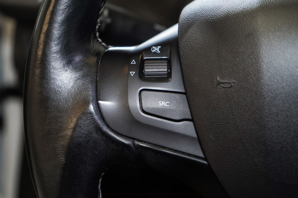 PEUGEOT 208 1.6 HDI ALLURE 100 de segunda mano