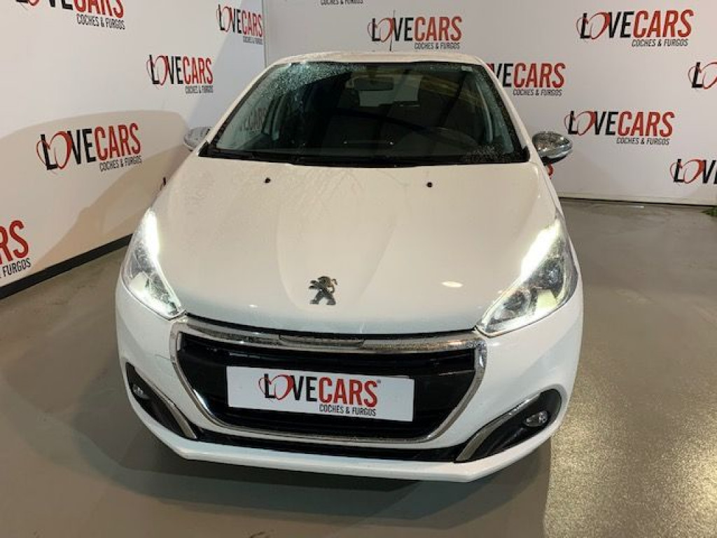 PEUGEOT 208 BlueHDI STYLE 75 de segunda mano