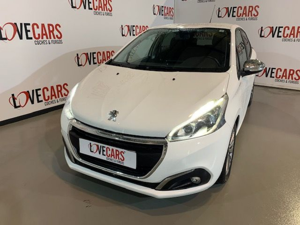 PEUGEOT 208 BlueHDI STYLE 75 de segunda mano