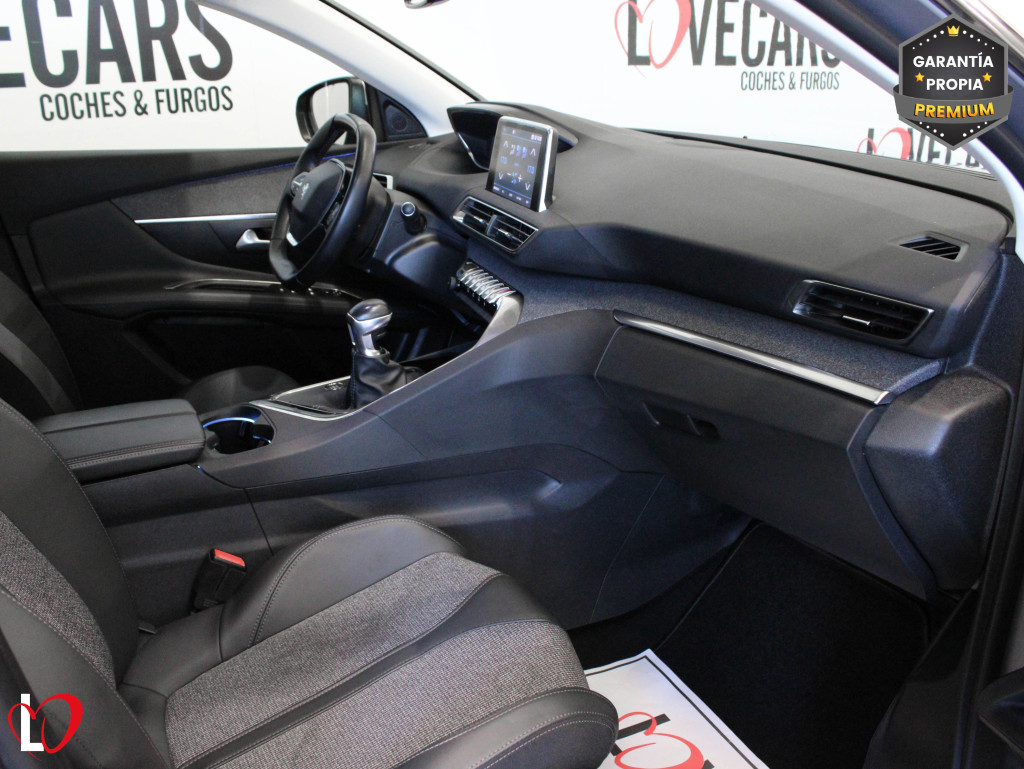 PEUGEOT 3008 1.5 BlueHDI  S&S ALLURE 130 de segunda mano