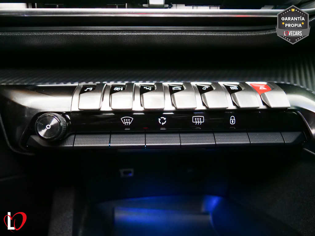 PEUGEOT 3008 1.6 BlueHDI ACTIVE 120 de segunda mano