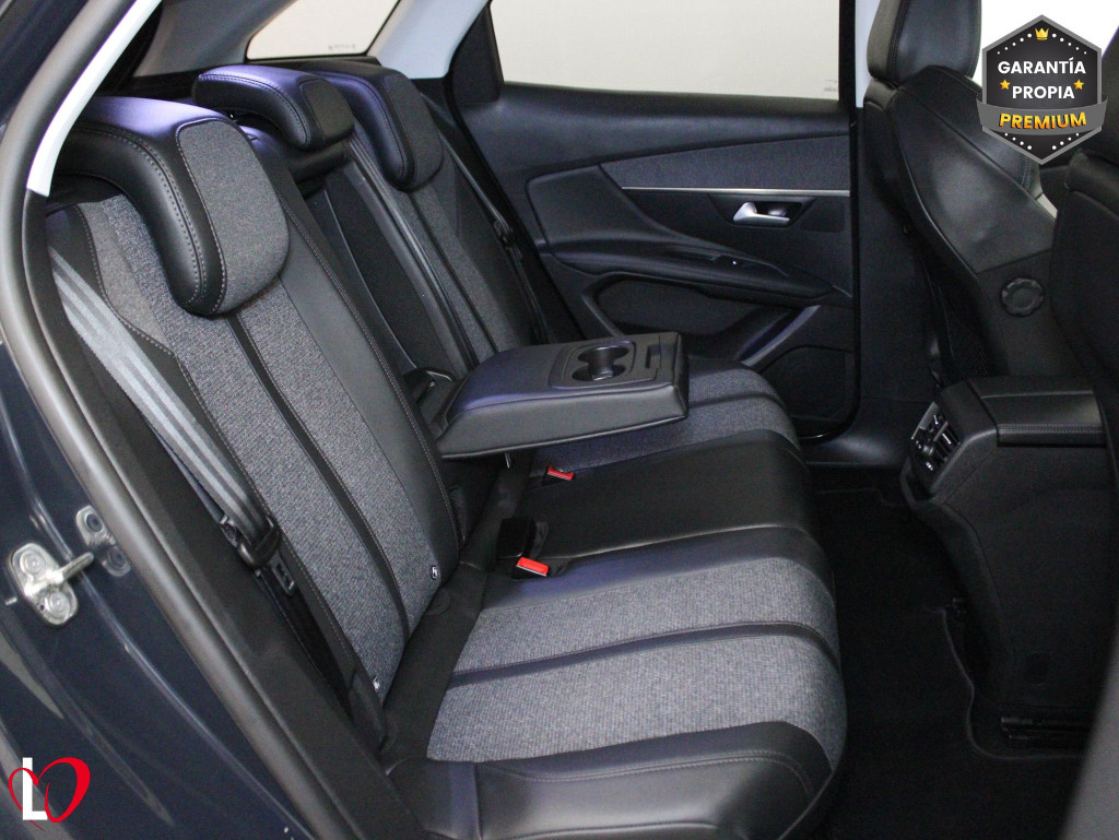 PEUGEOT 3008 Allure BlueHDi 130 S&S EAT8 de segunda mano