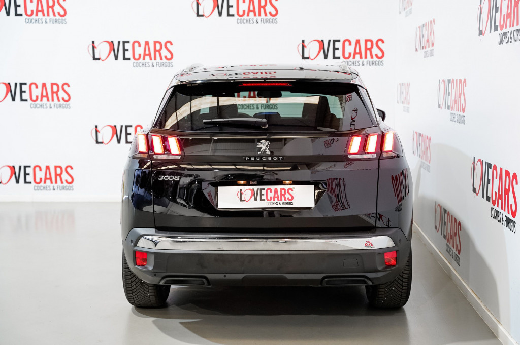 PEUGEOT 3008 BLUEHDI AUTO ALLURE 130 de segunda mano