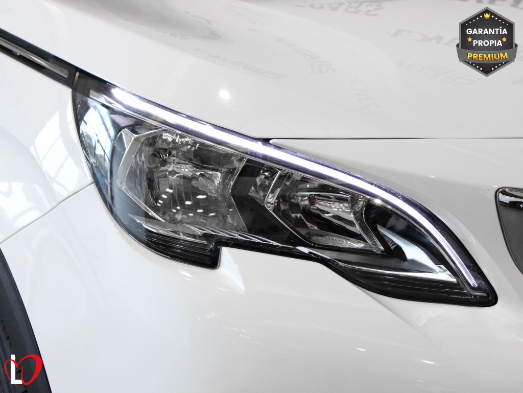 PEUGEOT 3008 BlueHDI S&S ALLURE 6 VEL 130 de segunda mano