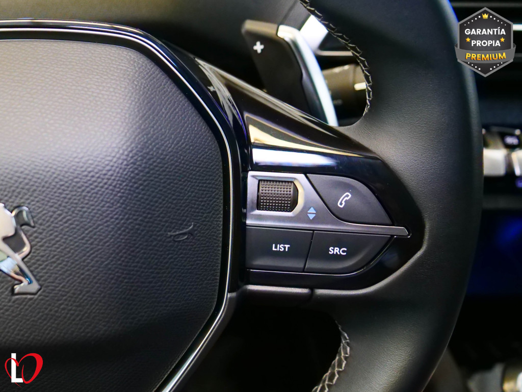 PEUGEOT 3008 BlueHDI S&S EAT8 ALLURE 130 de segunda mano
