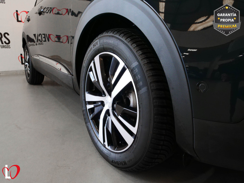 PEUGEOT 3008 BlueHDI S&S EAT8 ALLURE 130 de segunda mano