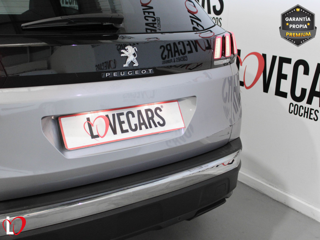 PEUGEOT 3008 BlueHDI S&S EAT8 ALLURE 130 de segunda mano