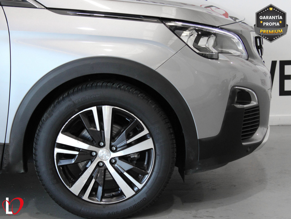 PEUGEOT 3008 BlueHDI S&S EAT8 ALLURE 130 de segunda mano