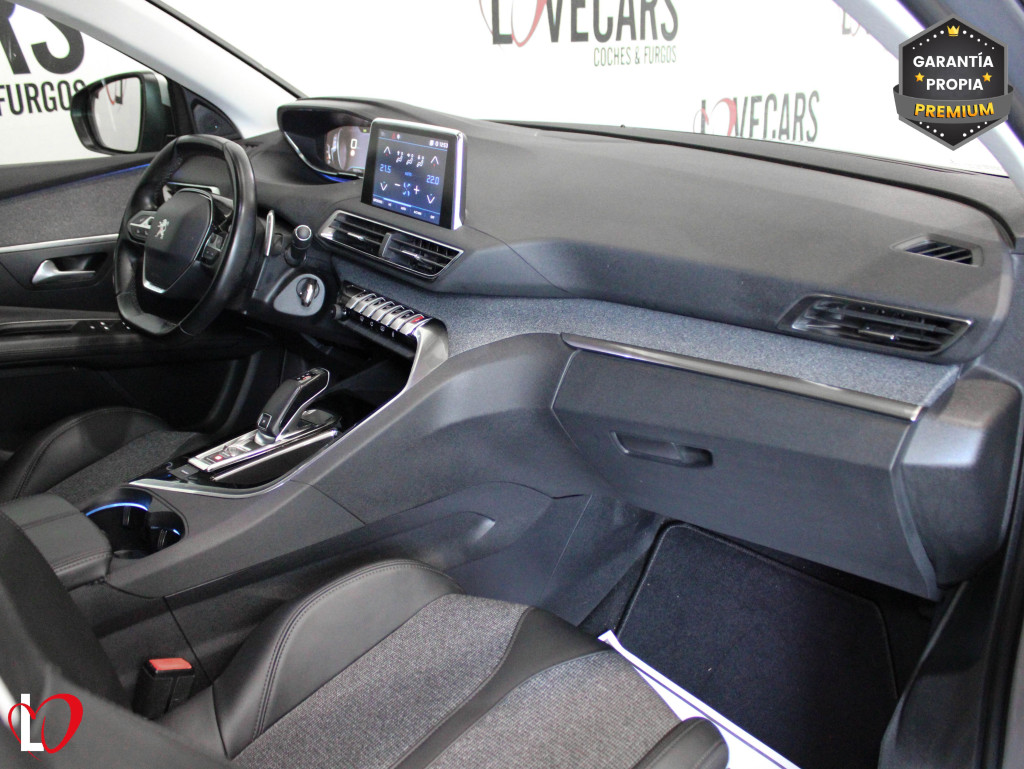 PEUGEOT 3008 BlueHDI S&S EAT8 ALLURE 130 de segunda mano