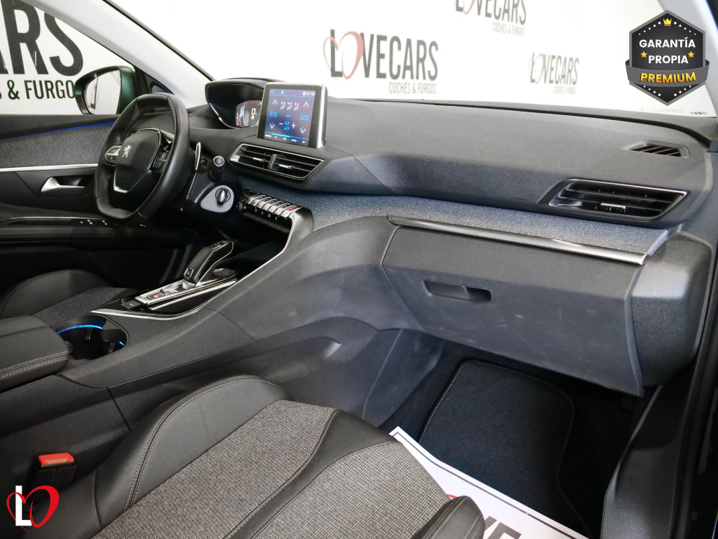 PEUGEOT 3008 BlueHDI S&S EAT8 ALLURE 130 de segunda mano