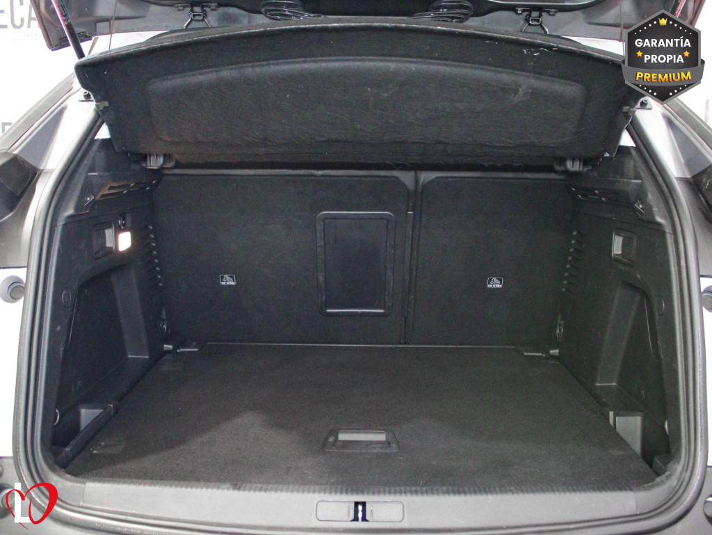 PEUGEOT 3008 BlueHDI S&S EAT8 ALLURE 130 de segunda mano