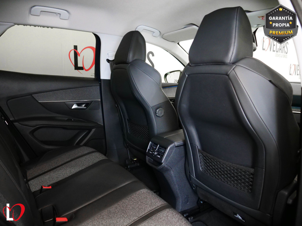 PEUGEOT 3008 BlueHDI S&S EAT8 ALLURE 130 de segunda mano