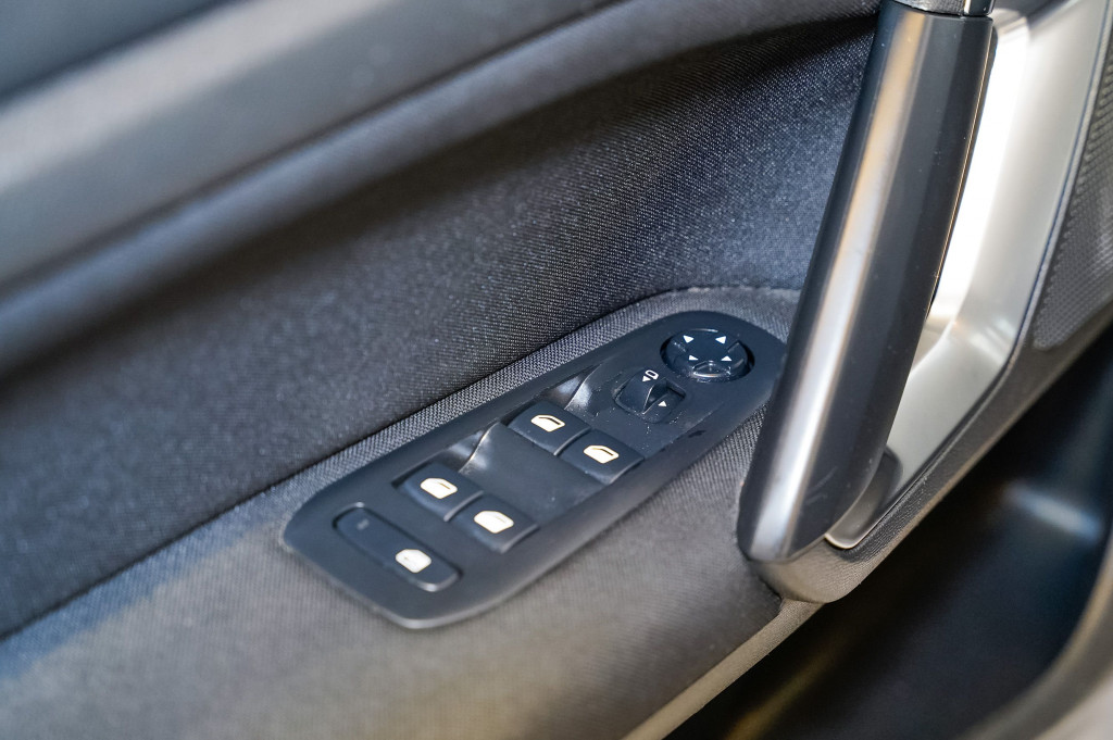 PEUGEOT 308 1.6 BLUEHDI ACTIVE 120 de segunda mano