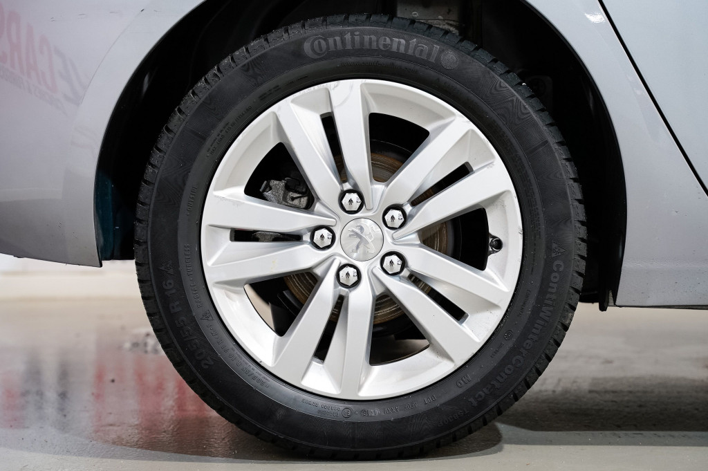 PEUGEOT 308 1.6 BLUEHDI ACTIVE 120 de segunda mano