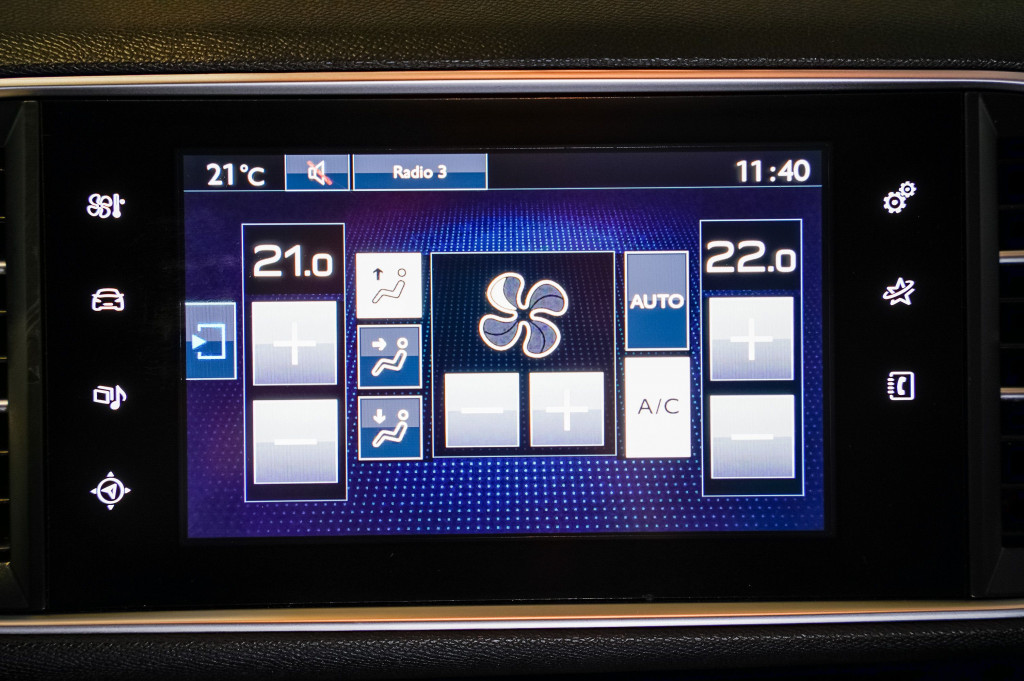 PEUGEOT 308 1.6 BLUEHDI ACTIVE 120 de segunda mano