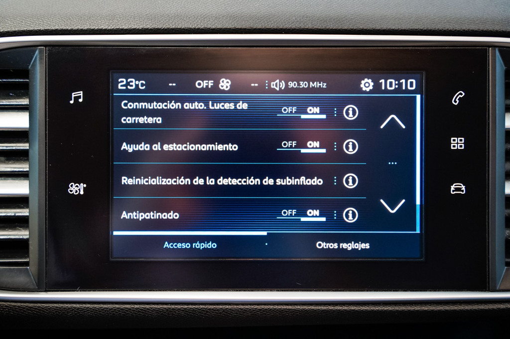 PEUGEOT 308 1.6 BlueHDI S&S ACTIVE 100 de segunda mano