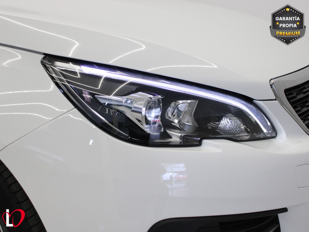 PEUGEOT 308 ACTIVE PACK BlueHDi 100 S&S 6 VEL de segunda mano