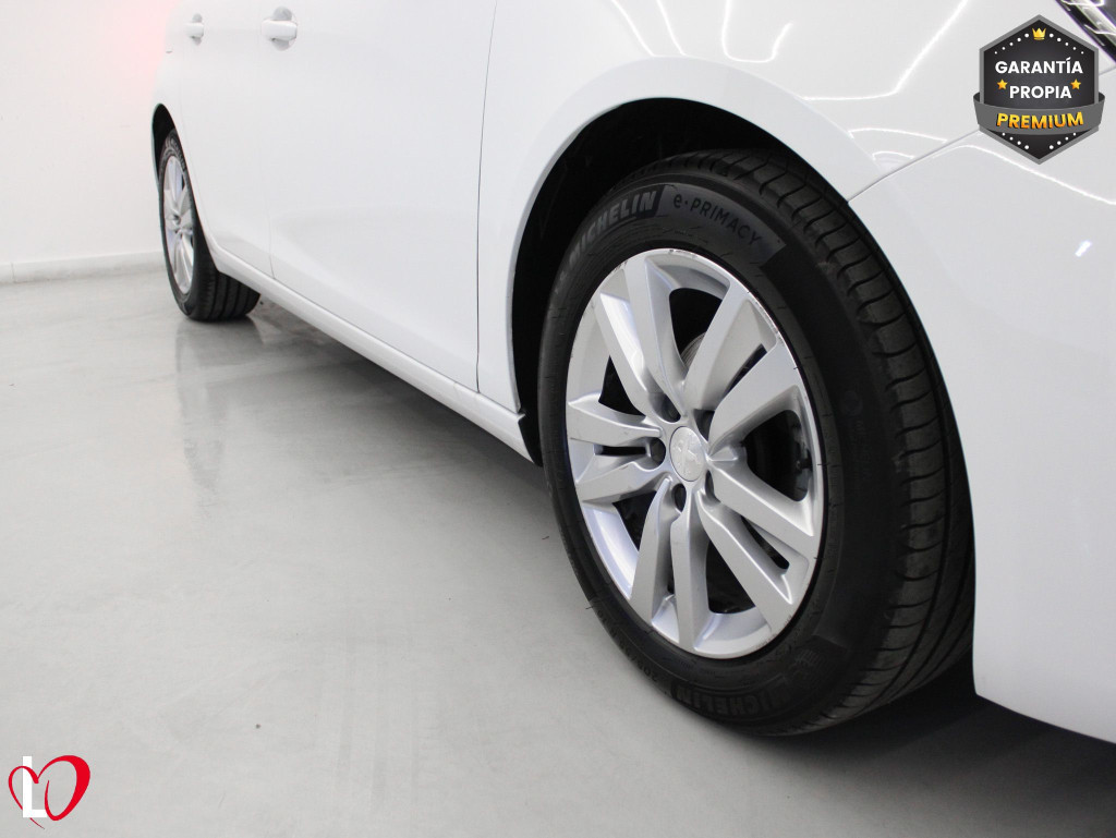 PEUGEOT 308 ACTIVE PACK BlueHDi 100 S&S 6 VEL de segunda mano