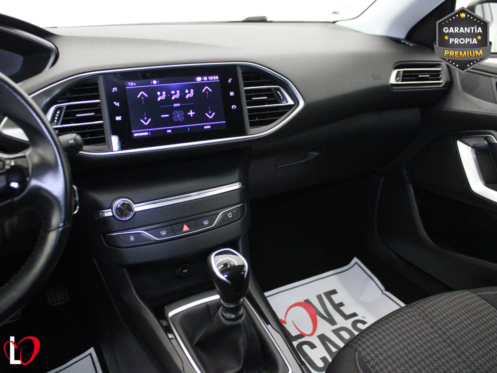 PEUGEOT 308 ACTIVE PACK BlueHDi 100 S&S 6 VEL de segunda mano