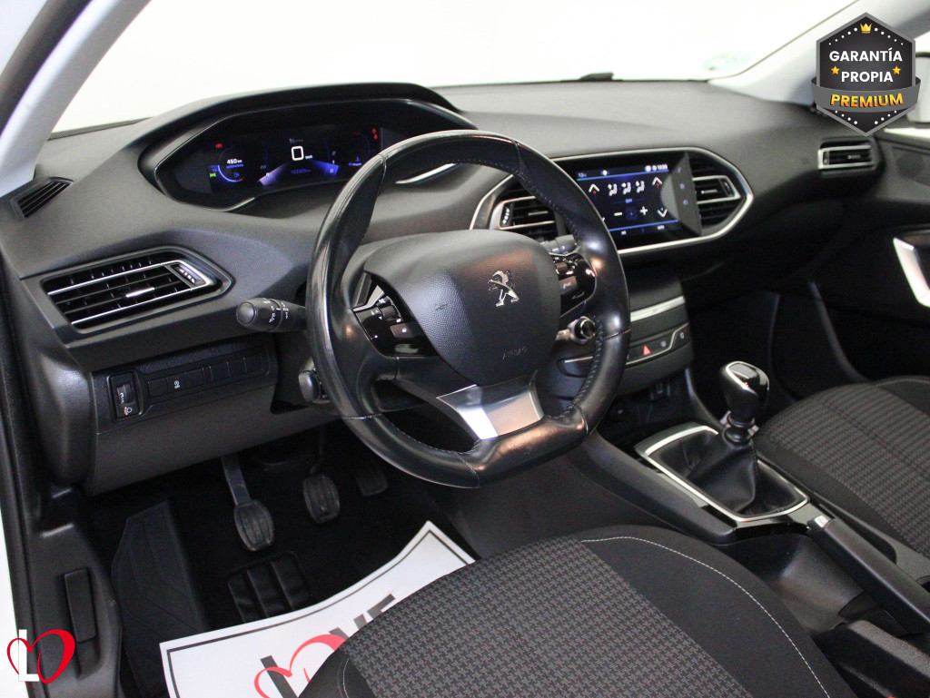 PEUGEOT 308 ACTIVE PACK BlueHDi 100 S&S 6 VEL de segunda mano