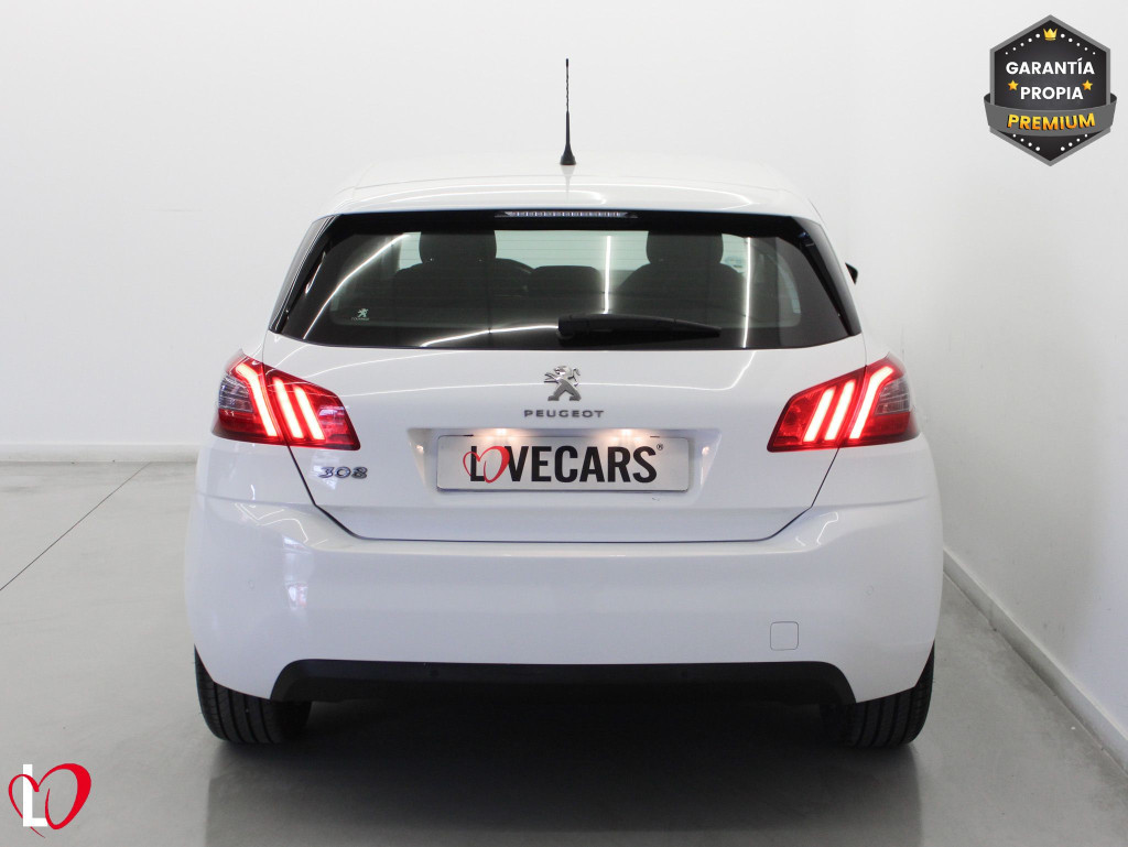 PEUGEOT 308 ACTIVE PACK BlueHDi 100 S&S 6 VEL de segunda mano