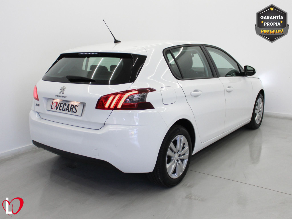 PEUGEOT 308 ACTIVE PACK BlueHDi 100 S&S 6 VEL de segunda mano