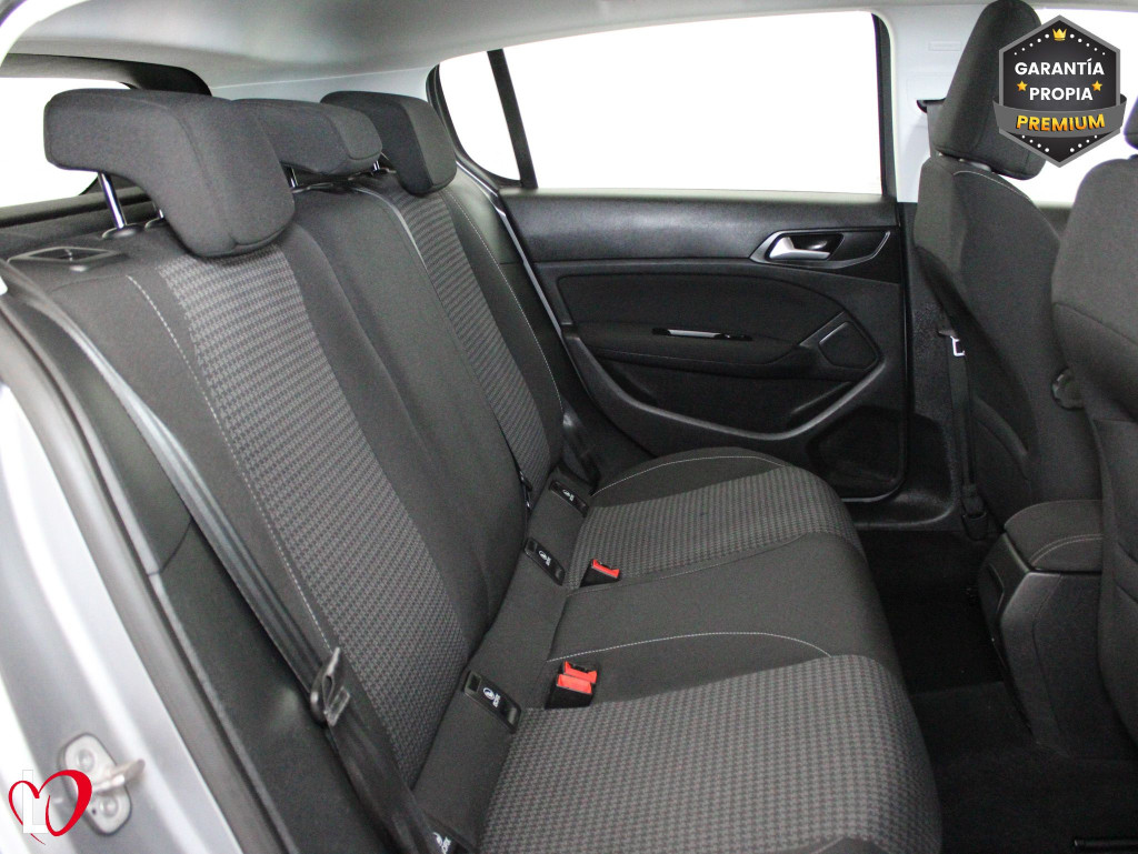 PEUGEOT 308 ACTIVE PACK BlueHDi 130 S&S 6vel MAN de segunda mano