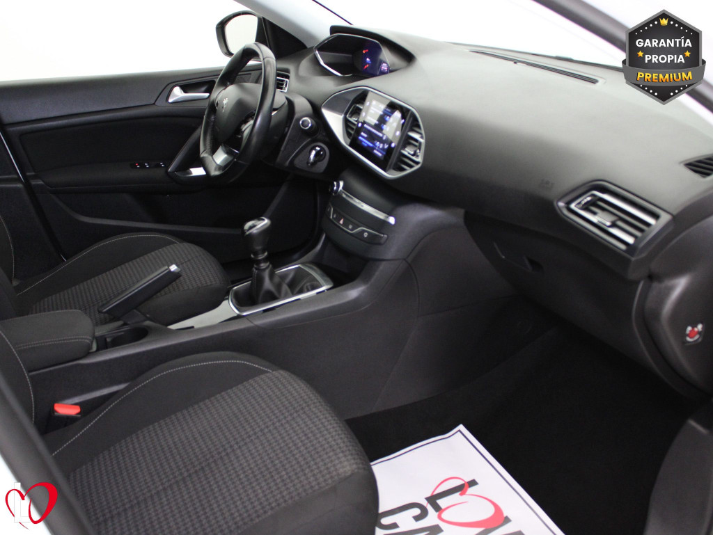 PEUGEOT 308 ACTIVE PACK BlueHDi 130 S&S 6vel MAN de segunda mano