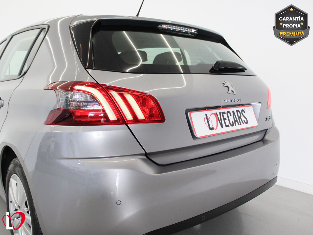 PEUGEOT 308 ACTIVE PACK BlueHDi 130 S&S 6vel MAN de segunda mano