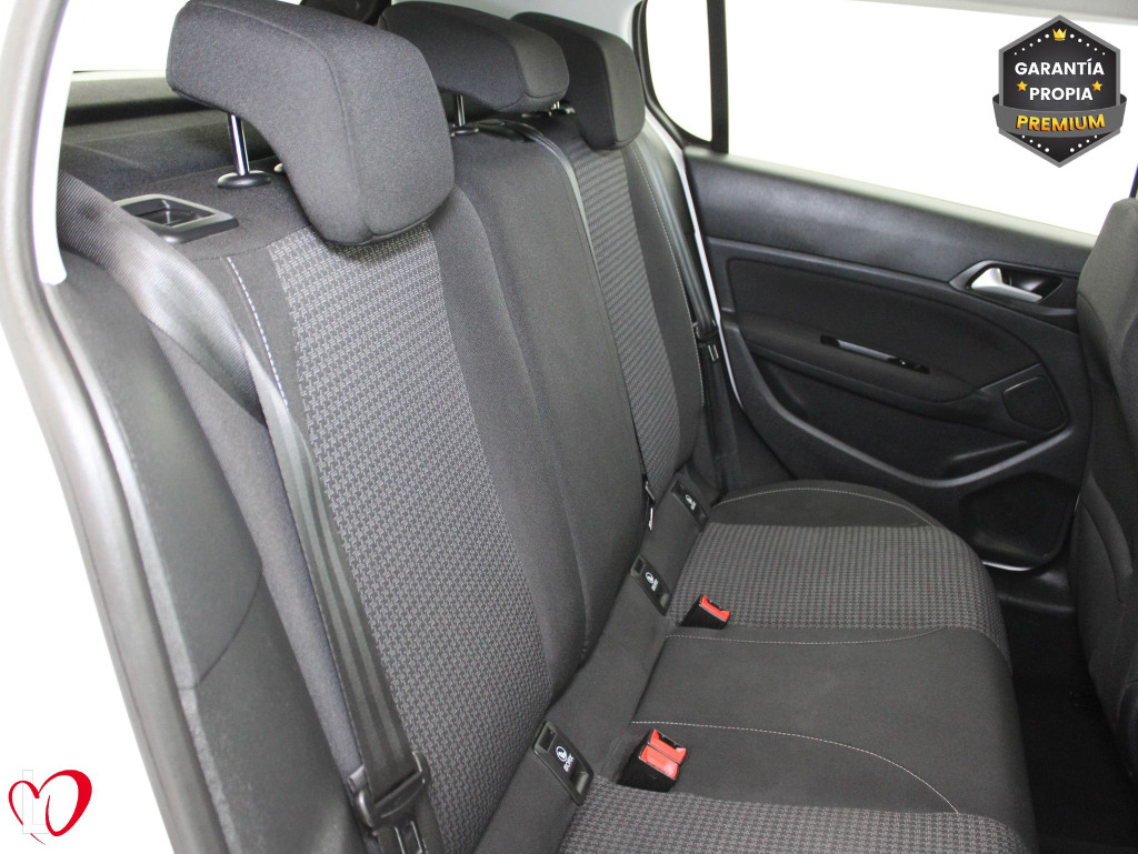 PEUGEOT 308 ACTIVE PACK BlueHDi 130 S&S 6vel MAN de segunda mano