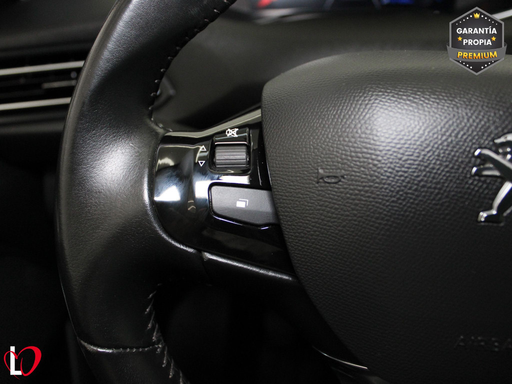 PEUGEOT 308 ACTIVE PACK BlueHDi 130 S&S 6vel MAN de segunda mano