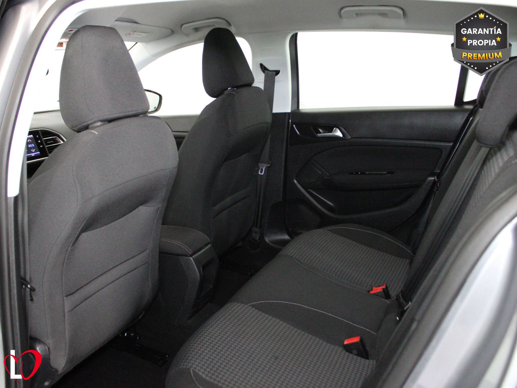 PEUGEOT 308 ACTIVE PACK BlueHDi 130 S&S 6vel MAN de segunda mano
