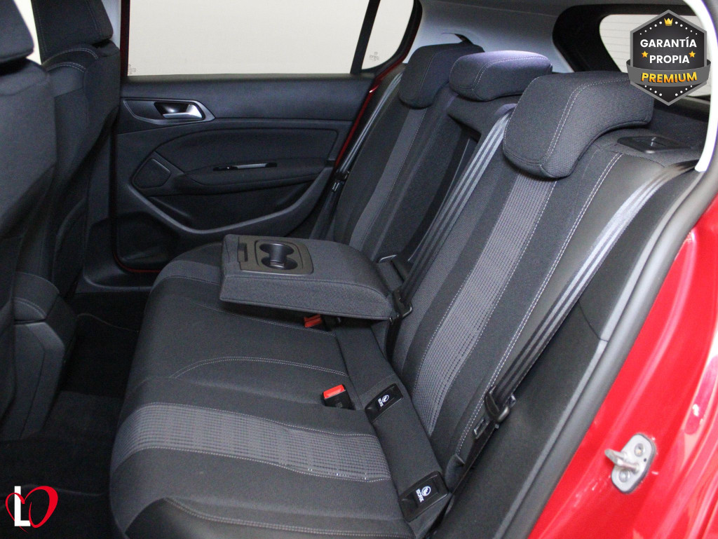 PEUGEOT 308 ALLURE PACK BlueHDi 130 S&S 6 VEL de segunda mano