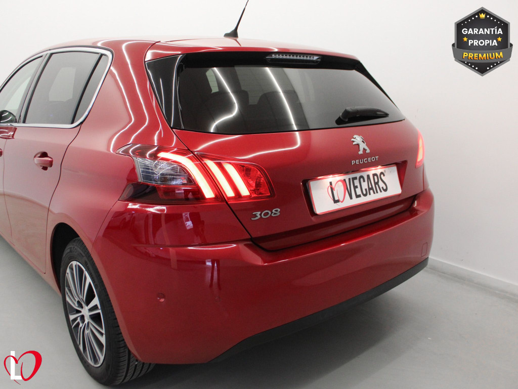 PEUGEOT 308 ALLURE PACK BlueHDi 130 S&S 6 VEL de segunda mano