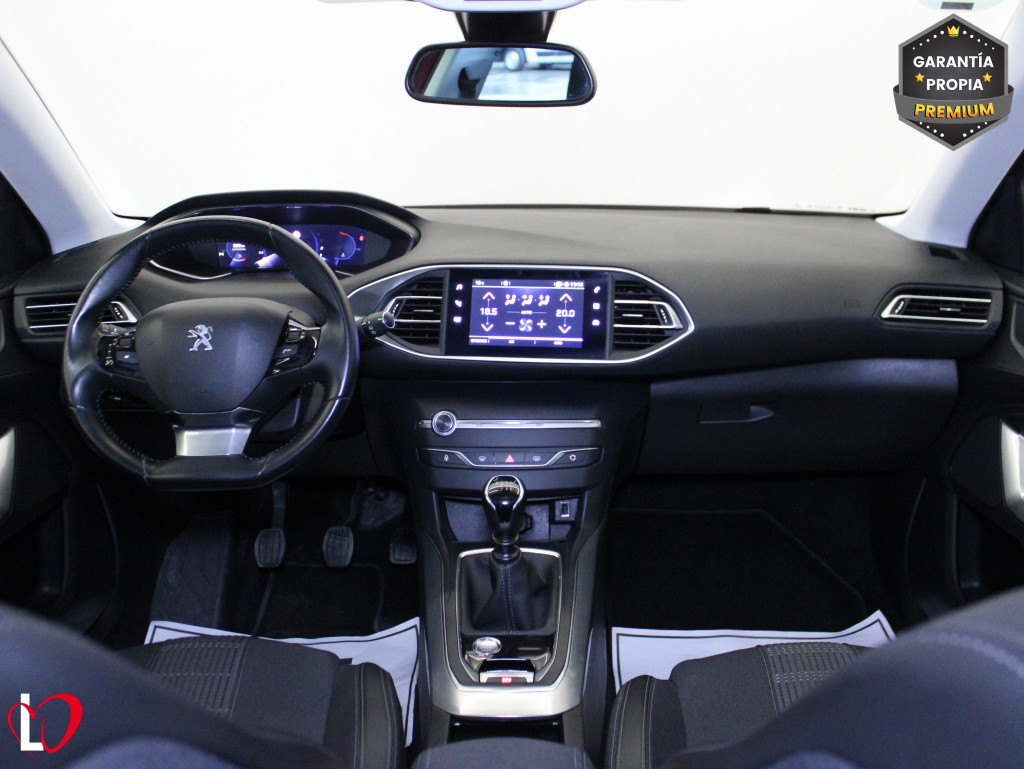 PEUGEOT 308 ALLURE PACK BlueHDi 130 S&S 6 VEL de segunda mano