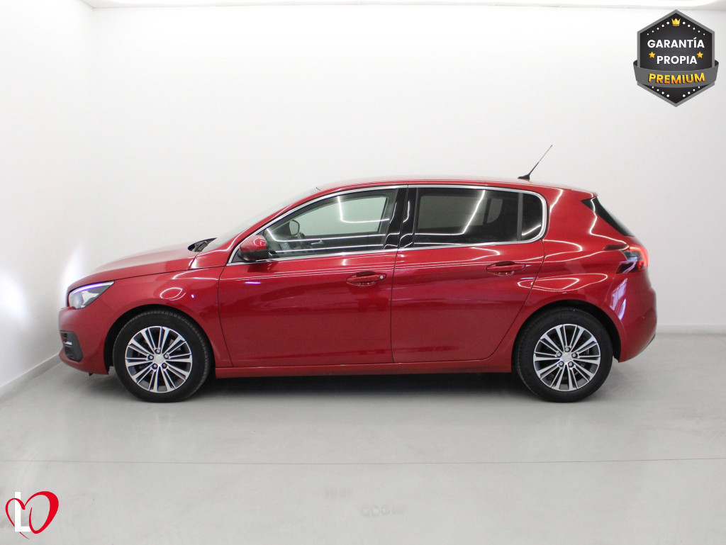 PEUGEOT 308 ALLURE PACK BlueHDi 130 S&S 6 VEL de segunda mano