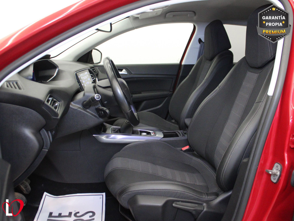 PEUGEOT 308 ALLURE PACK BlueHDi 130 S&S 6 VEL de segunda mano