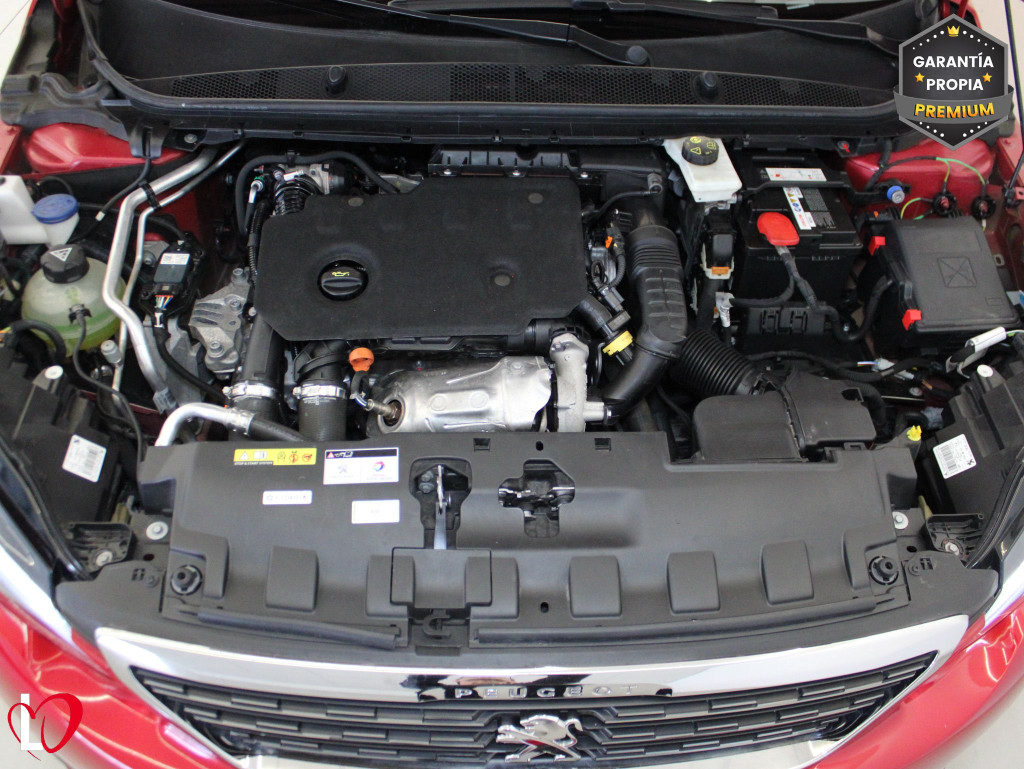 PEUGEOT 308 ALLURE PACK BlueHDi 130 S&S 6 VEL de segunda mano